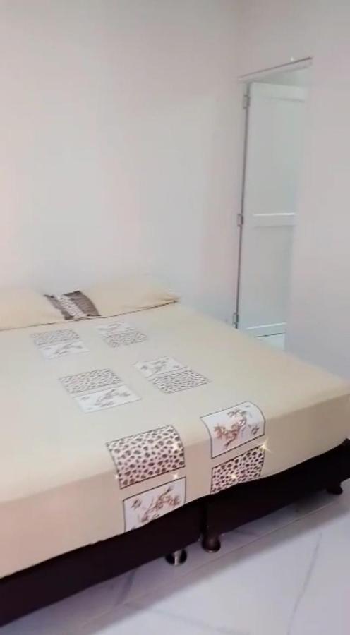 La Medellin Hostal Cartagena Exteriör bild